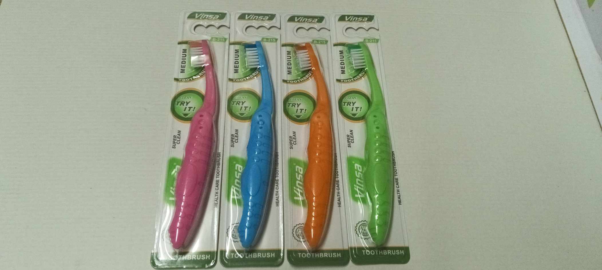 مسواک تاشو مسافرتی وینسا جنس برس مدیوم یا متوسط 