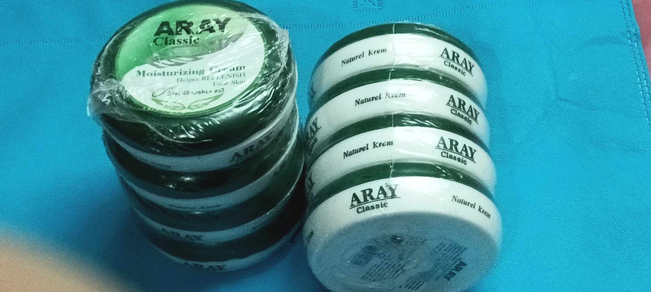 کرم نرم و مرطوب کننده پوست  ارای  قوطی بزرگ