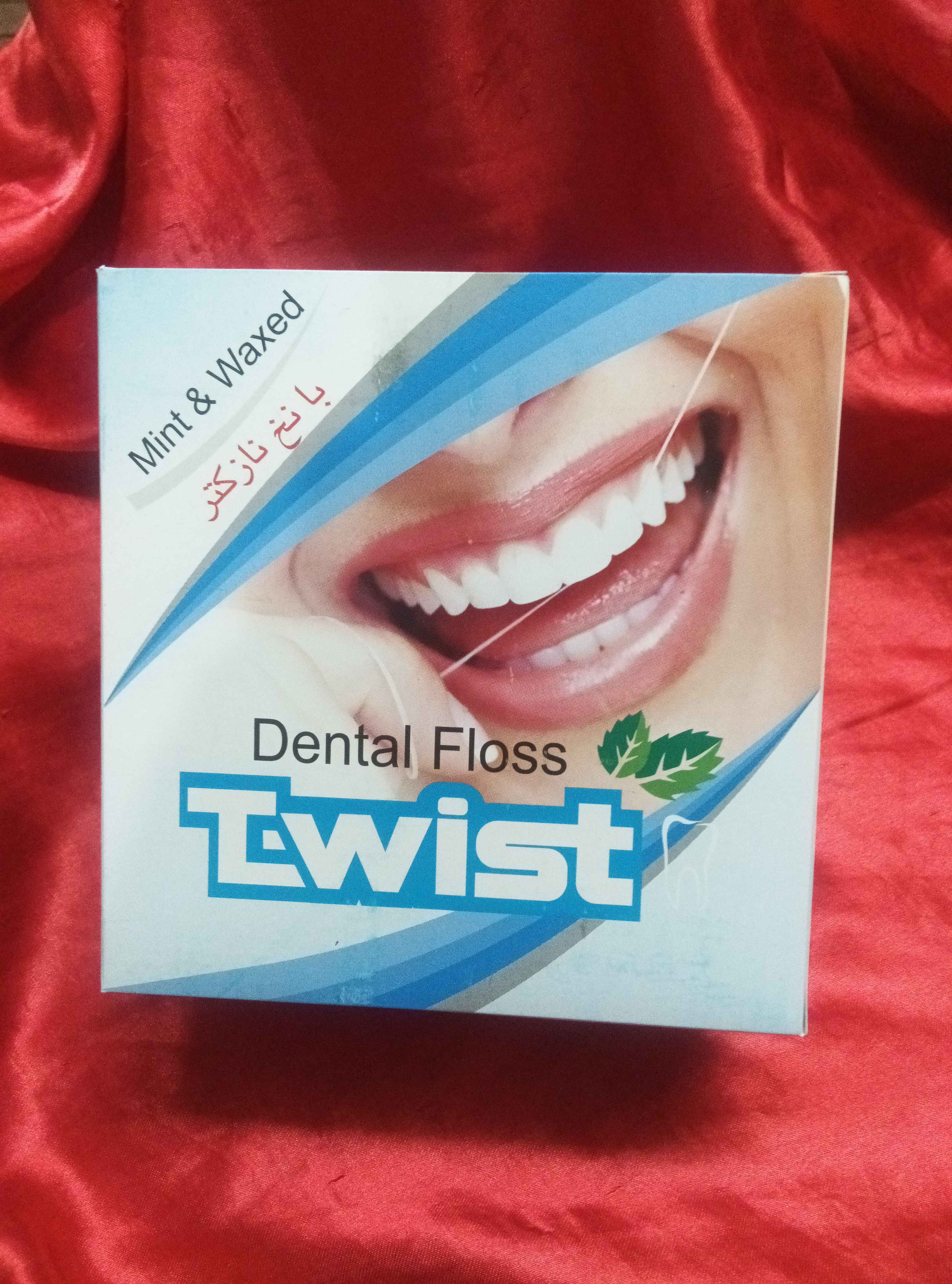 نخ دندان تویست نازک حاوی فلوراید